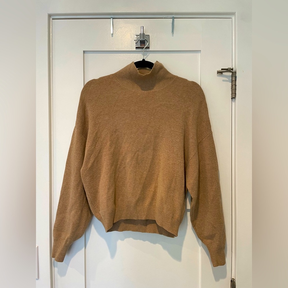 Abercrombie & Fitch light brown/tan turtleneck sweater, Size S